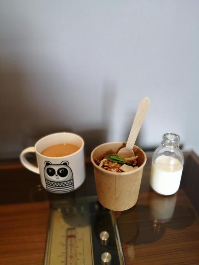 The Blue Door Bed & Breakfast นิวคีย์ ภายนอก รูปภาพ