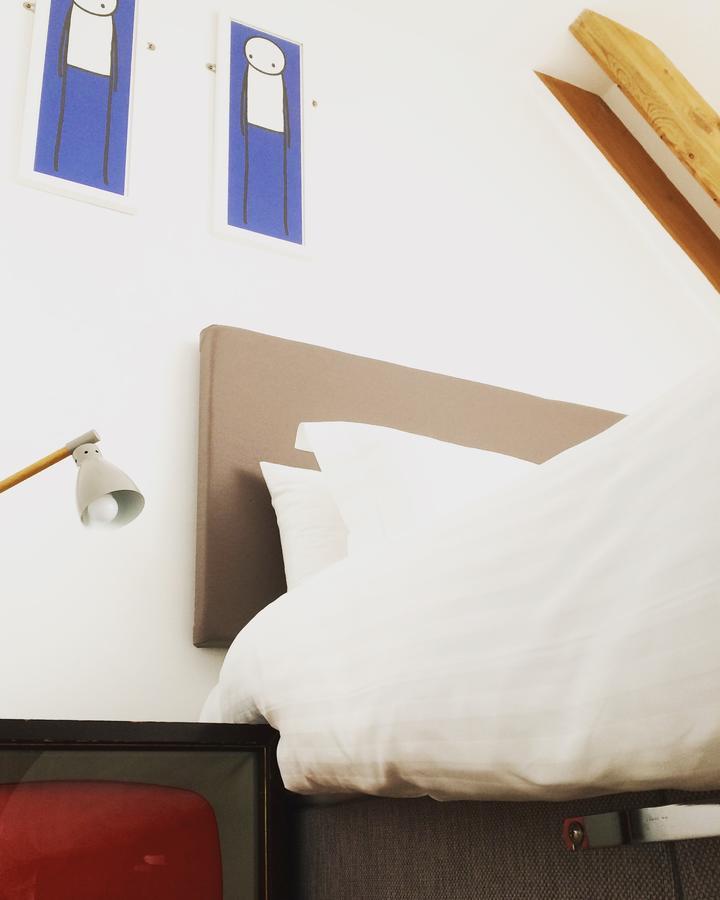 The Blue Door Bed & Breakfast นิวคีย์ ภายนอก รูปภาพ